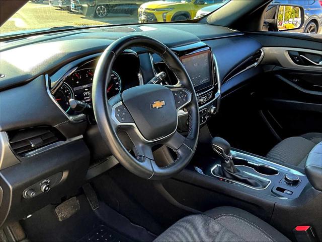 2023 Chevrolet Traverse AWD LT Cloth
