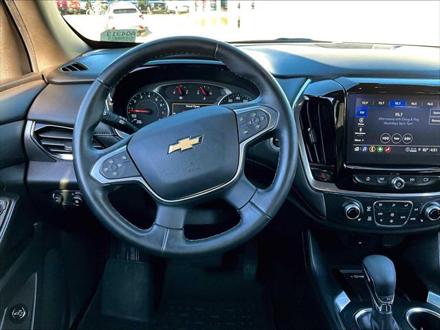 2023 Chevrolet Traverse AWD LT Cloth