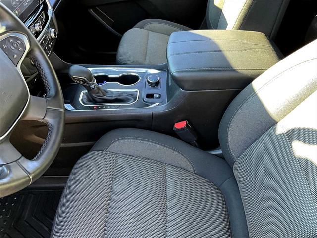 2023 Chevrolet Traverse AWD LT Cloth