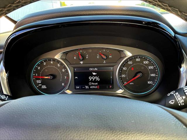 2023 Chevrolet Traverse AWD LT Cloth