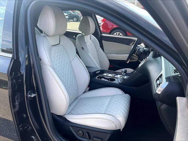 2025 Genesis G70 3.3T AWD Sport Advanced