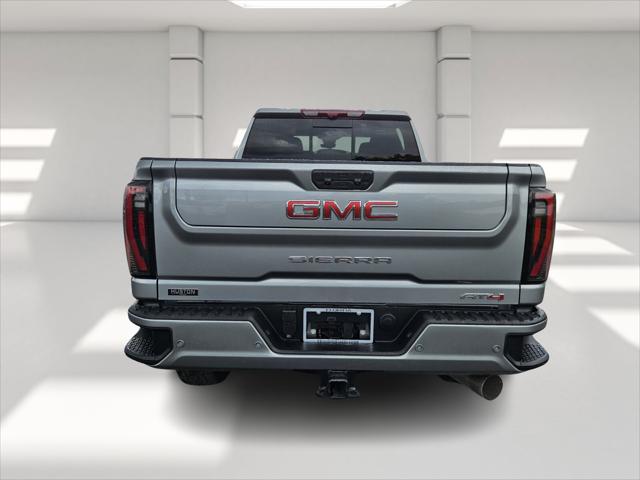 2025 GMC Sierra 2500HD 4WD Crew Cab Standard Bed AT4