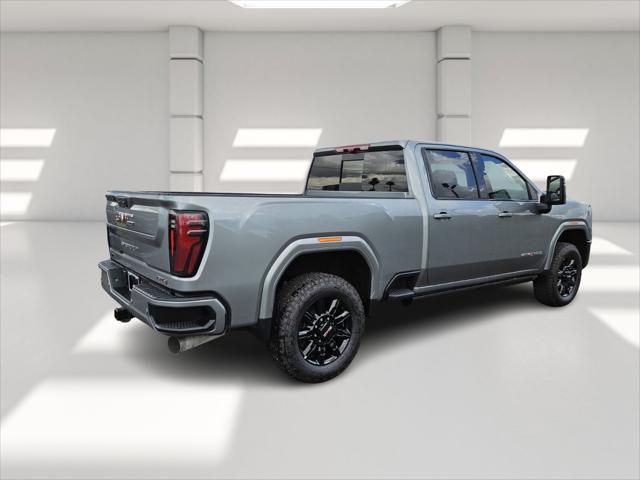 2025 GMC Sierra 2500HD 4WD Crew Cab Standard Bed AT4