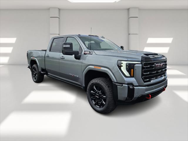 2025 GMC Sierra 2500HD 4WD Crew Cab Standard Bed AT4