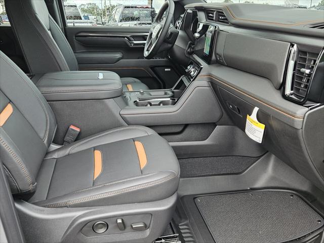 2025 GMC Sierra 2500HD 4WD Crew Cab Standard Bed AT4