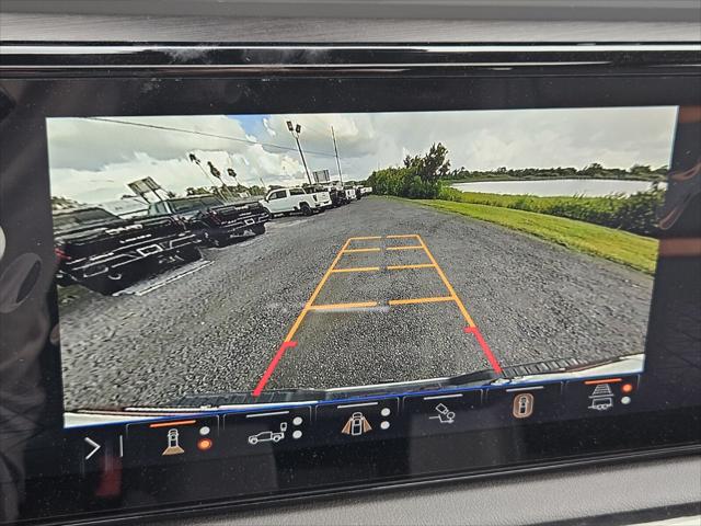 2025 GMC Sierra 2500HD 4WD Crew Cab Standard Bed AT4