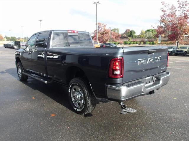 2026 Ram 2500 Tradesman Crew Cab 4x4 8' Box