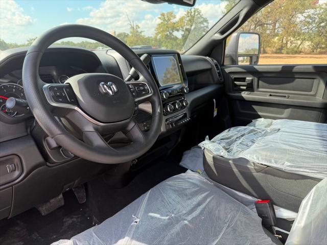 2026 RAM Ram 2500 RAM 2500 BLACK EXPRESS CREW CAB 4X4 64 BOX 2026 RAM Ram 2500 RAM 2500 BLACK EXPRESS CREW CAB 4X4 64 BOX