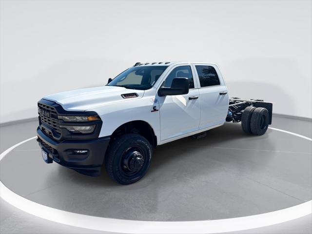 2026 RAM Ram 3500 Chassis Cab RAM 3500 TRADESMAN CREW CAB CHASSIS 4X4 60 CA