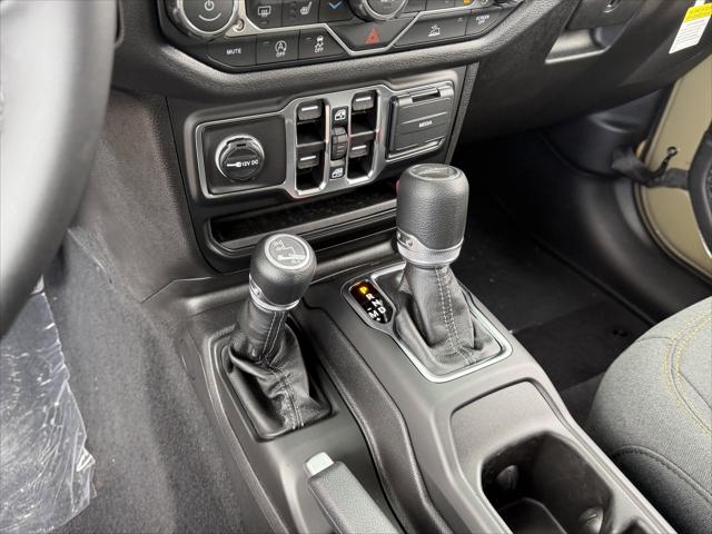 2025 Jeep Gladiator Sport S