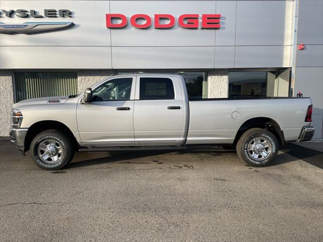 2026 RAM Ram 2500 RAM 2500 TRADESMAN CREW CAB 4X4 8 BOX