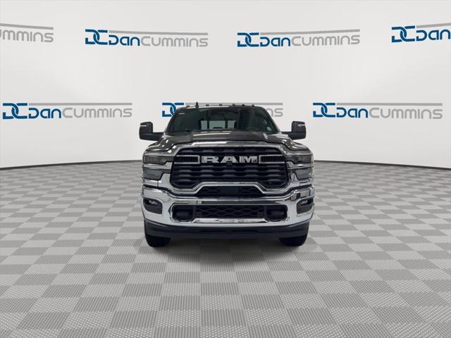 2026 RAM Ram 2500 RAM 2500 TRADESMAN CREW CAB 4X4 64 BOX