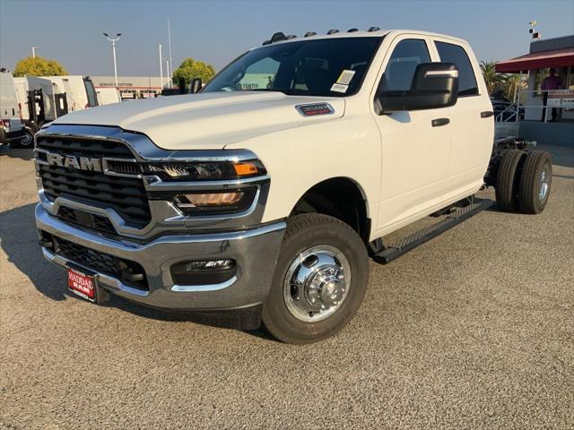 2026 RAM Ram 3500 Chassis Cab RAM 3500 TRADESMAN CREW CAB CHASSIS 4X4 60 CA