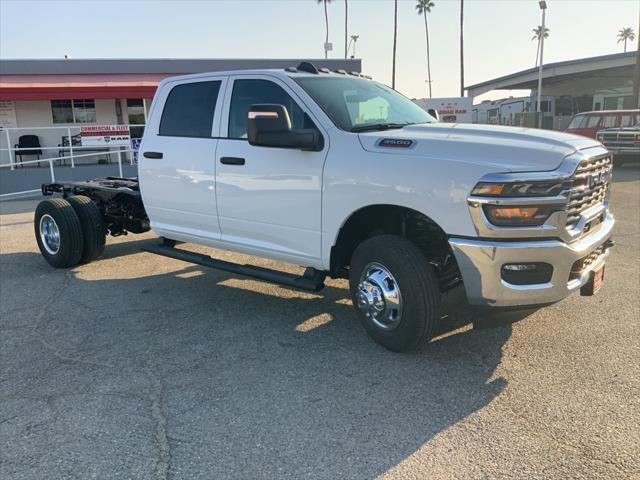 2026 RAM Ram 3500 Chassis Cab RAM 3500 TRADESMAN CREW CAB CHASSIS 4X4 60 CA