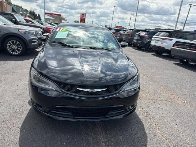 2015 Chrysler 200 S 2015 Chrysler 200 S