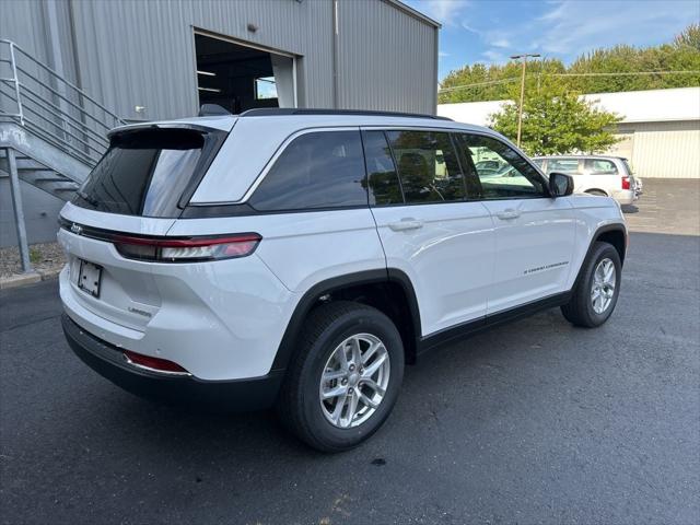 2025 Jeep Grand Cherokee GRAND CHEROKEE LAREDO X 4X4 2025 Jeep Grand Cherokee GRAND CHEROKEE LAREDO X 4X4