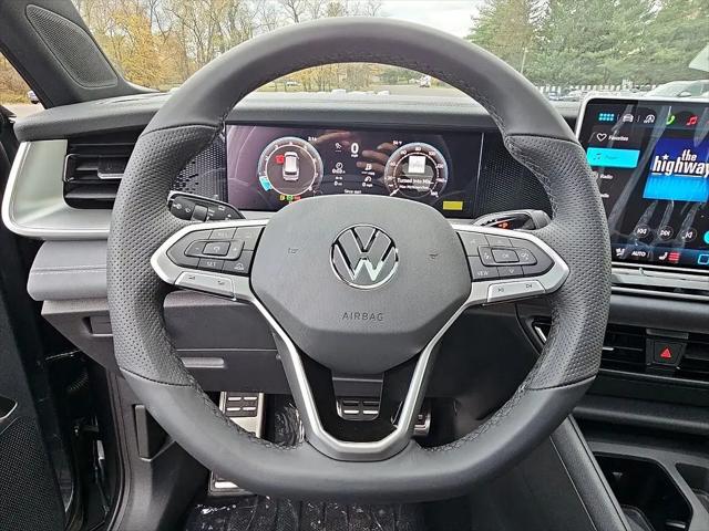 2026 Volkswagen Tiguan SE R-Line Black