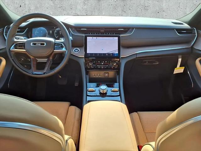 2025 Jeep Grand Cherokee Summit 4x4