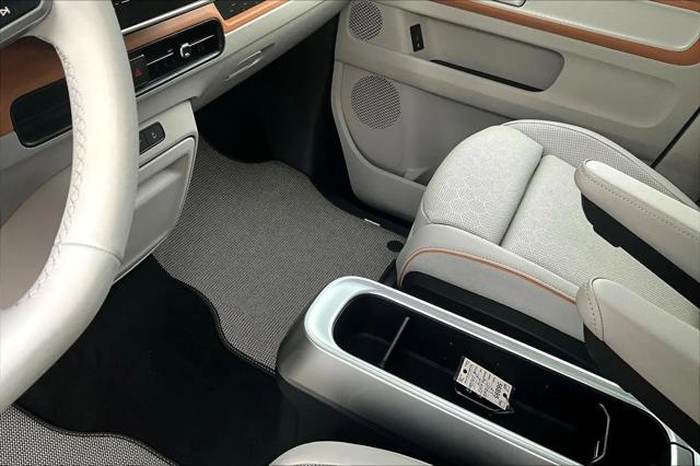 2025 Volkswagen ID. Buzz 1st Edition with 4MOTION