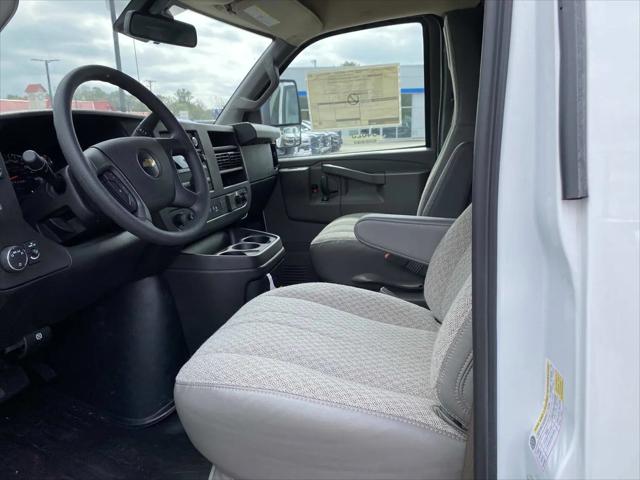 2024 Chevrolet Express Cutaway Work Van