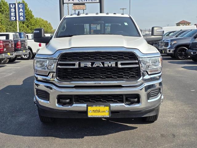 2024 RAM 3500 Tradesman Crew Cab 4x4 8 Box