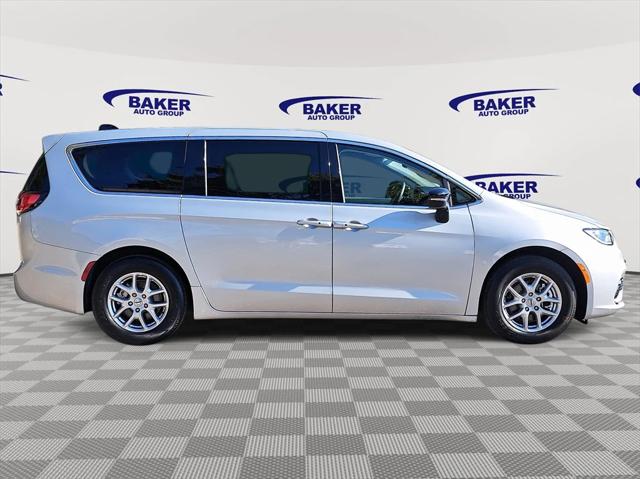 2024 Chrysler Pacifica Touring L 2024 Chrysler Pacifica Touring L