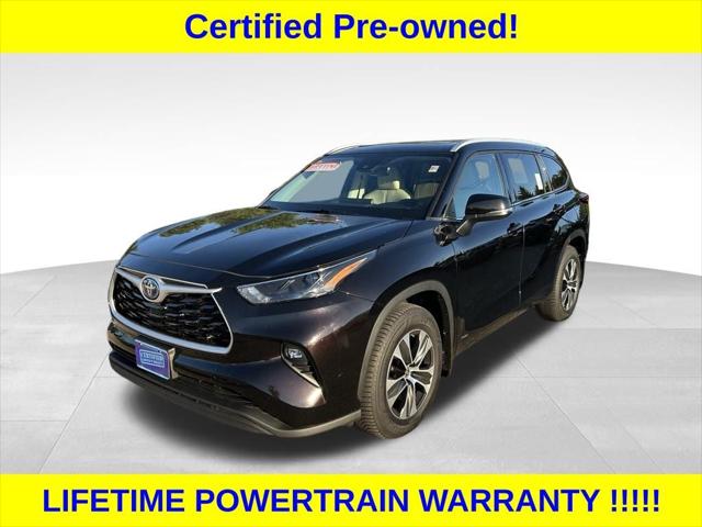 2022 Toyota Highlander Hybrid XLE