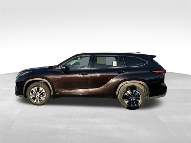 2022 Toyota Highlander Hybrid XLE
