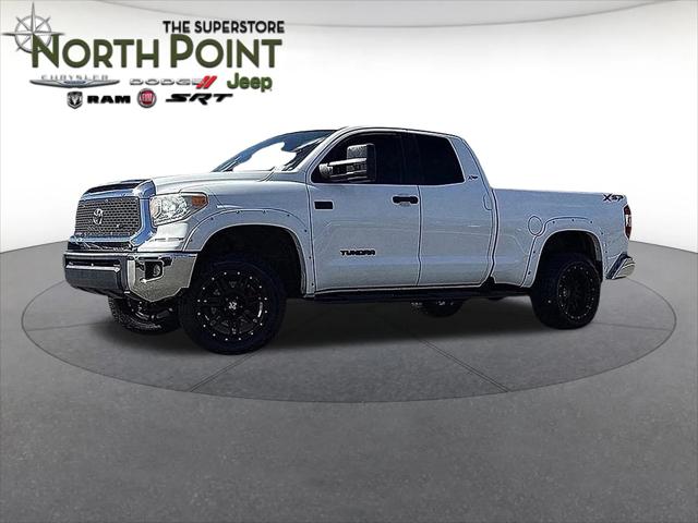 2017 Toyota Tundra SR5 5.7L V8