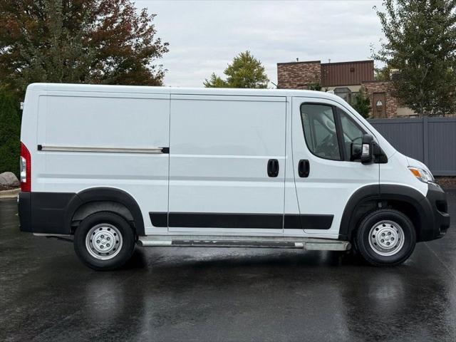 2023 RAM ProMaster 2500 Cargo Van Low Roof 136 WB 2023 RAM ProMaster 2500 Cargo Van Low Roof 136 WB