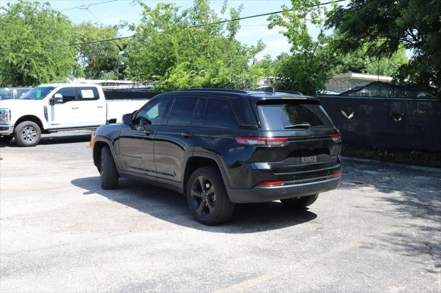 2023 Jeep Grand Cherokee Limited 4x2