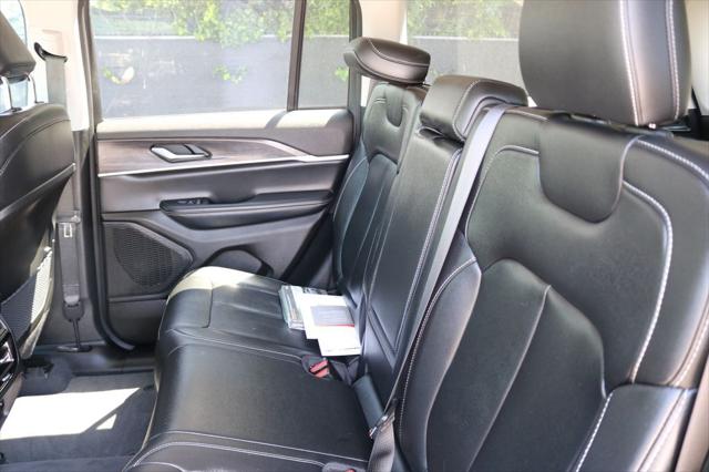 2023 Jeep Grand Cherokee Limited 4x2