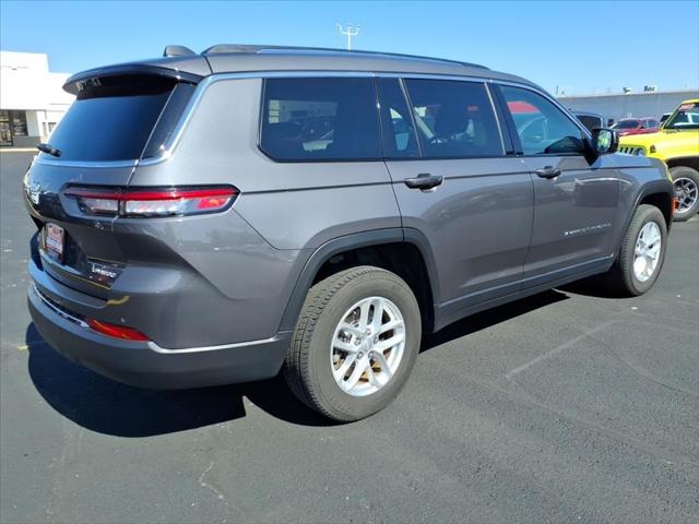 2023 Jeep Grand Cherokee L Laredo 4x4 2023 Jeep Grand Cherokee L Laredo 4x4