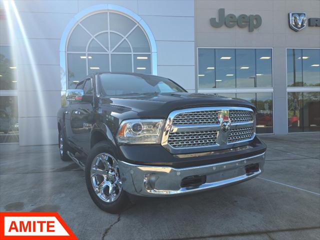 2017 RAM 1500 Laramie Crew Cab 4x4 57 Box 2017 RAM 1500 Laramie Crew Cab 4x4 57 Box