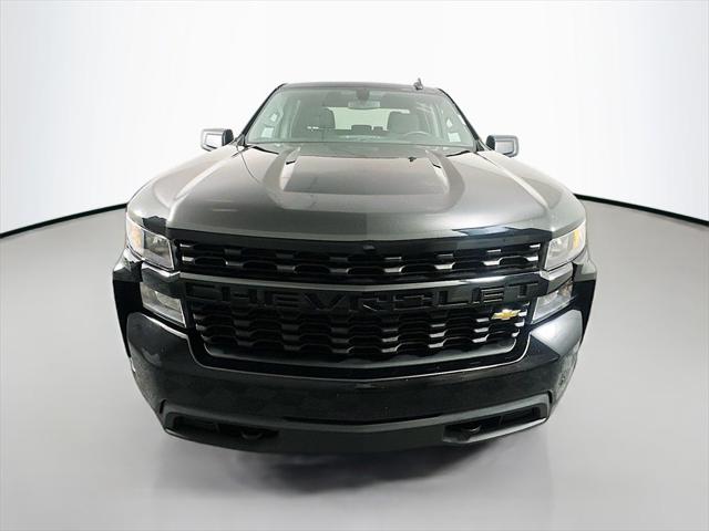 2021 Chevrolet Silverado 1500 4WD Crew Cab Short Bed Custom 2021 Chevrolet Silverado 1500 4WD Crew Cab Short Bed Custom