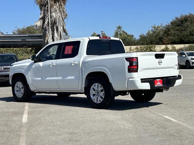 2023 Nissan Frontier Crew Cab SV 4x2