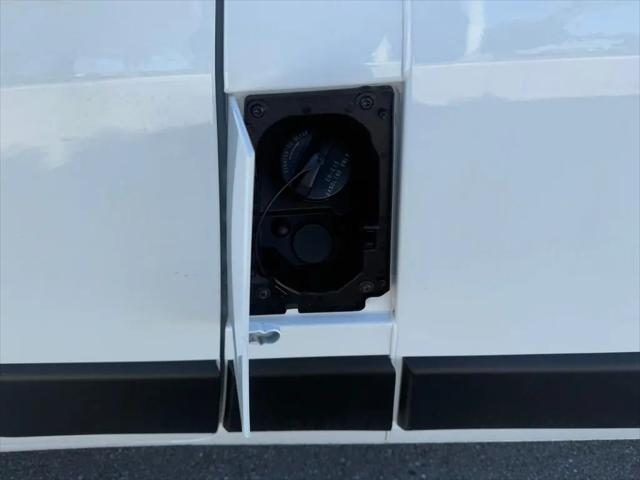 2026 Ram ProMaster Cargo Van Tradesman Low Roof 136" WB w/Pass Seat
