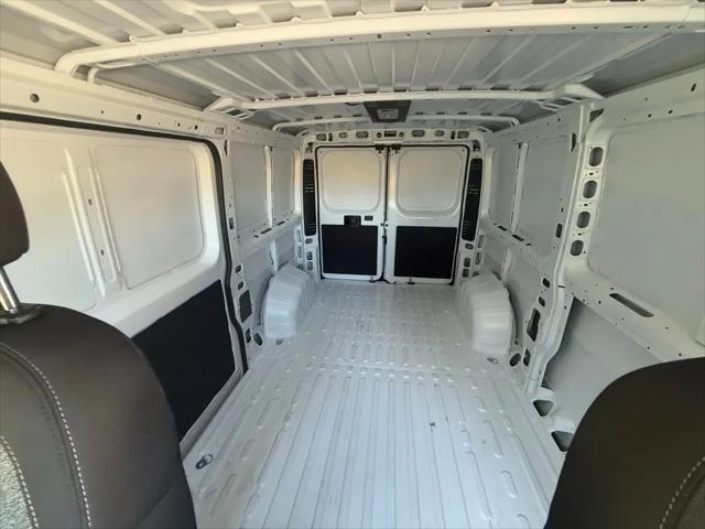 2026 Ram ProMaster Cargo Van Tradesman Low Roof 136" WB w/Pass Seat