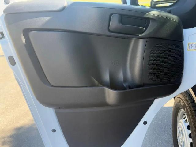 2026 Ram ProMaster Cargo Van Tradesman Low Roof 136" WB w/Pass Seat