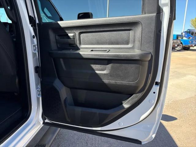 2026 Ram 3500 Tradesman Crew Cab 4x4 8' Box