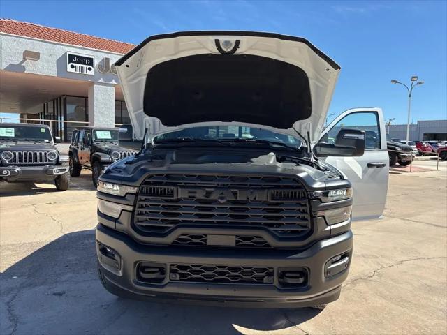 2026 Ram 3500 Tradesman Crew Cab 4x4 8' Box