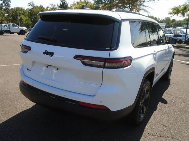 2023 Jeep Grand Cherokee L Altitude 4x4 2023 Jeep Grand Cherokee L Altitude 4x4