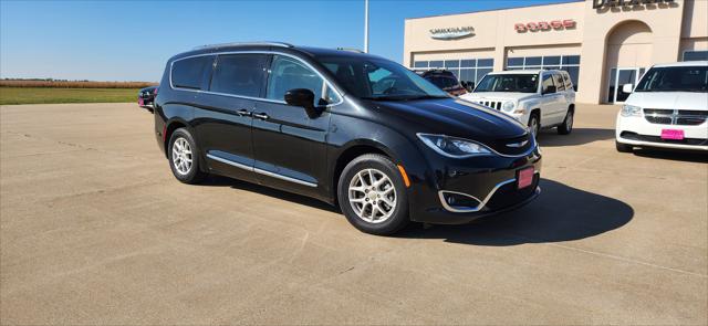 2020 Chrysler Pacifica Touring L 2020 Chrysler Pacifica Touring L