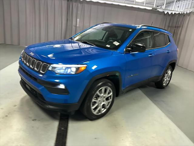 2022 Jeep Compass Latitude Lux 4x4 2022 Jeep Compass Latitude Lux 4x4