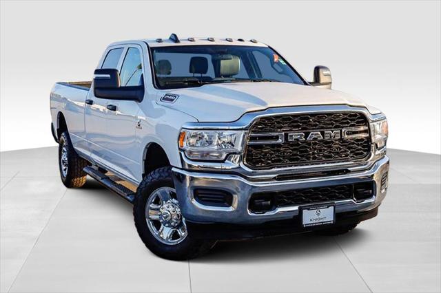 2024 RAM 2500 Tradesman Crew Cab 4x4 8 Box 2024 RAM 2500 Tradesman Crew Cab 4x4 8 Box