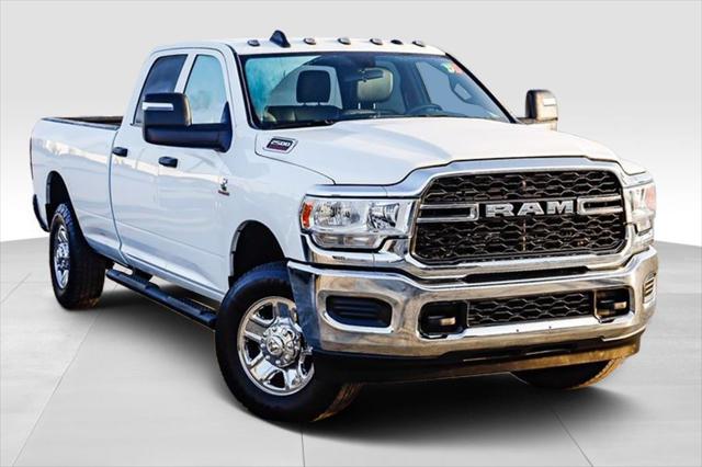 2024 RAM 2500 Tradesman Crew Cab 4x4 8 Box 2024 RAM 2500 Tradesman Crew Cab 4x4 8 Box