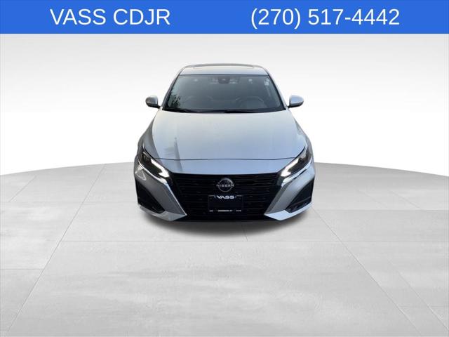 2023 Nissan Altima SL FWD