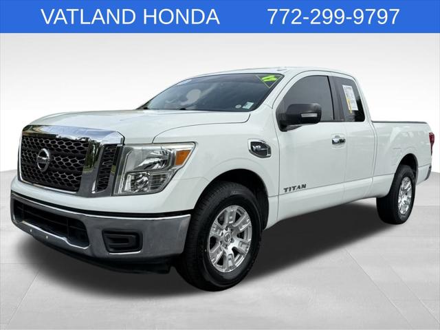 2017 Nissan TITAN SV