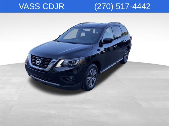 2020 Nissan Pathfinder SV