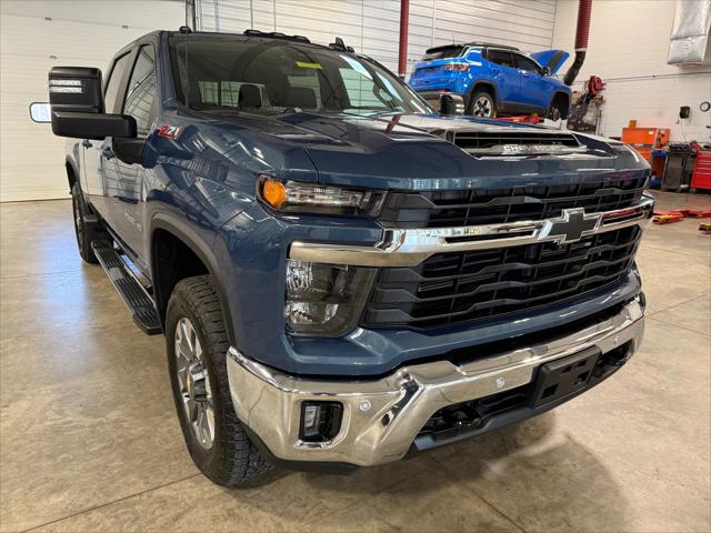 2025 Chevrolet Silverado 2500HD 4WD Crew Cab Standard Bed LT